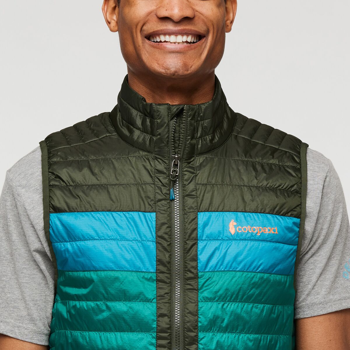 M_Capa_Insulated_Vest_Woods_Greenery_8.jpg