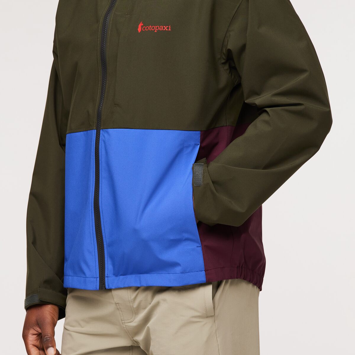 M_Cielo_Rain_Jacket_Woods_7.jpg