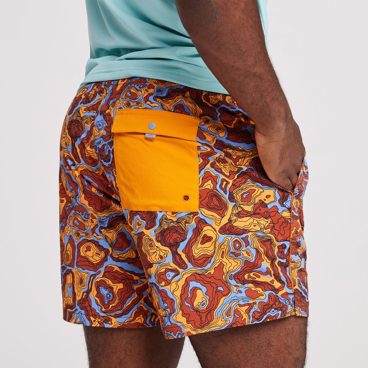 S23-M-Brinco-Short---Print-Spice--Flame_5.jpg