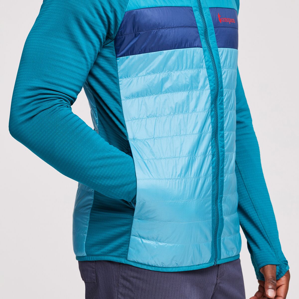 S23-M-Capa-Hybrid-Insulated-Hooded-Jacket-Gulf--Poolside_8.jpg