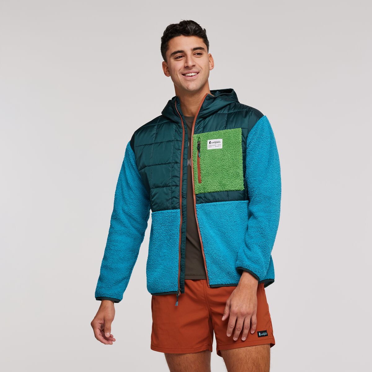 S23-M-Trico-Hybrid-Jacket-Deep-Ocean--Poolside_4.jpg