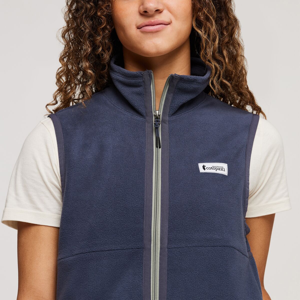 S23-W-Amado-Fleece-Vest-Graphite_6.jpg