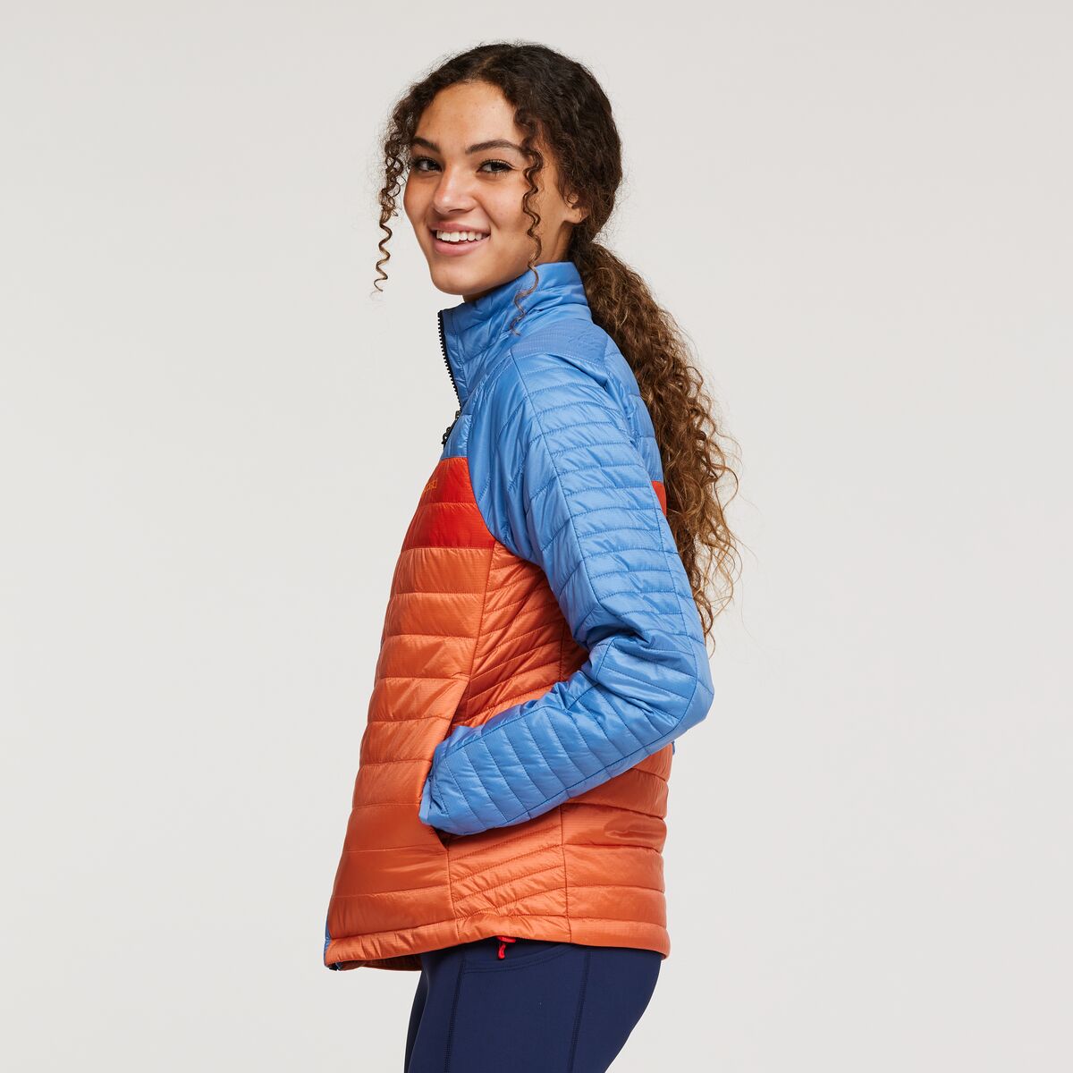 S23-W-Capa-Insulated-Jacket-Lupine--Nectar_3.jpg