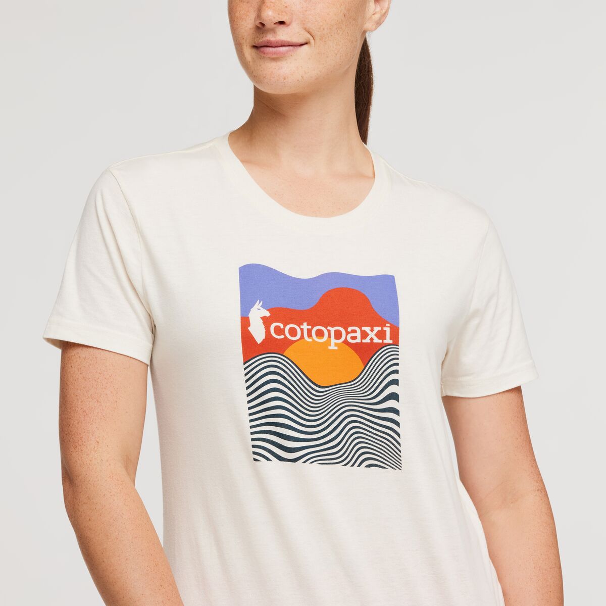 S23-W-Cotopaxi-Vibe-Organic-T-Shirt-Bone_4.jpg