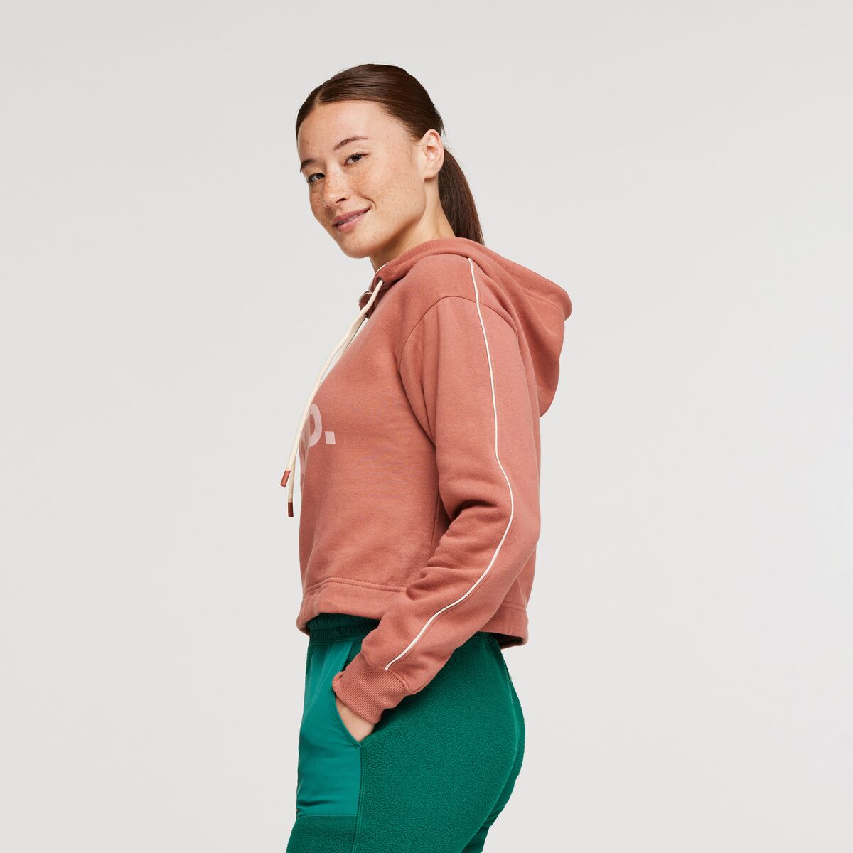 S23-W-Do-Good-Organic-Crop-Sweatshirt-Earthen_3.jpg