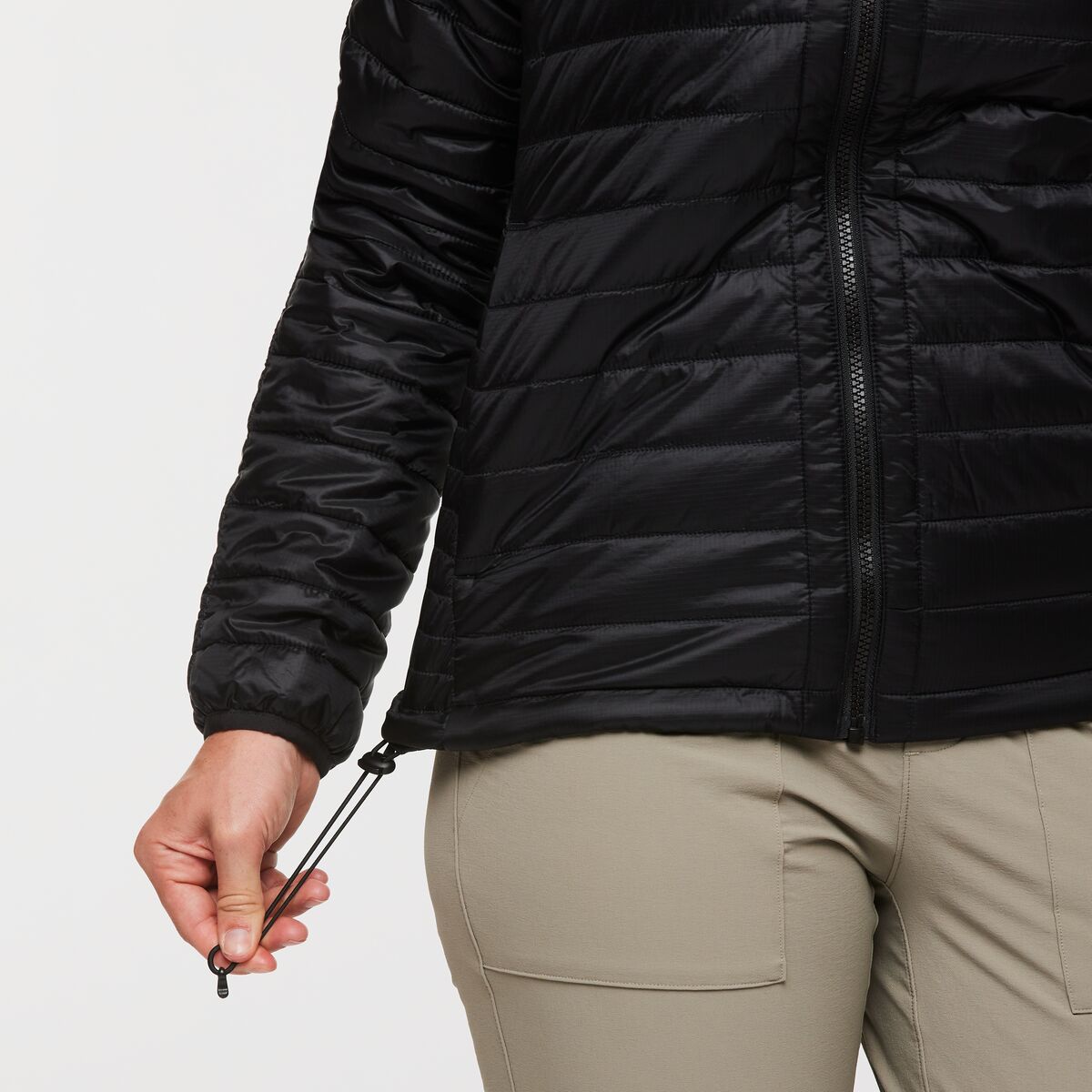 W_Capa_Insulated_Hooded_Jacket_Cotopaxi_Black_10.jpg