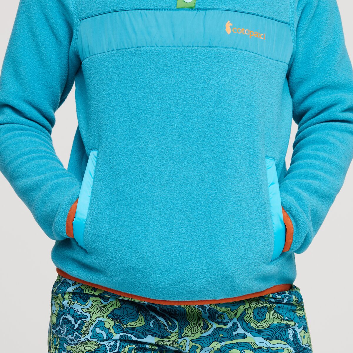 W_Teca_Fleece_Pullover_Water_Slide_6.jpg