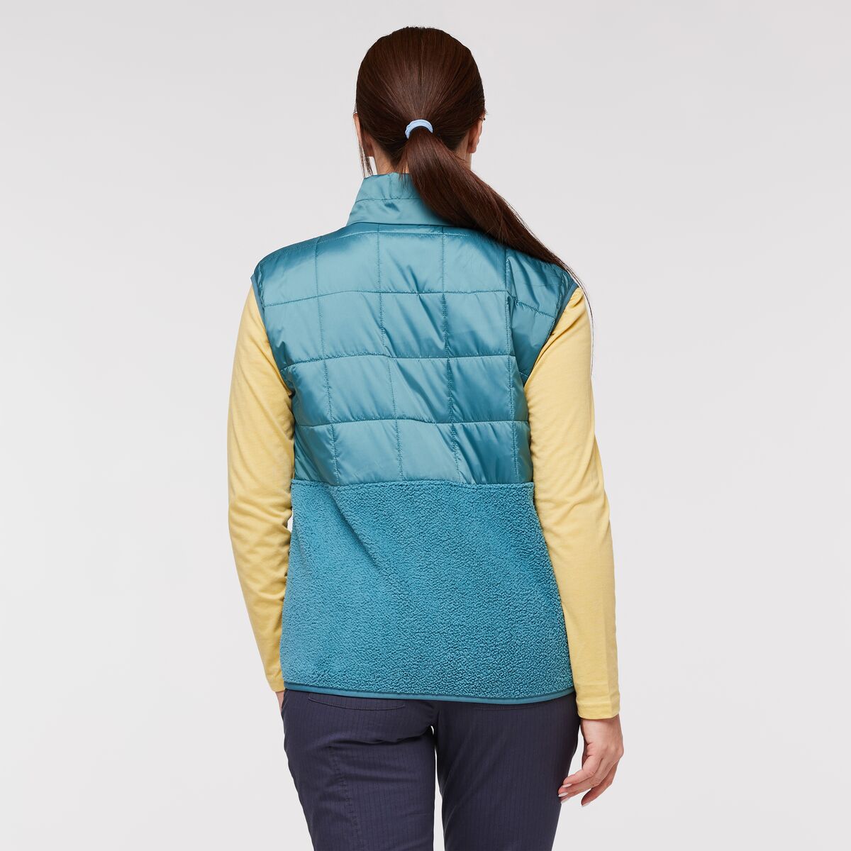 W_Trico_Hybrid_Vest_Blue_Spruce_Drizzle_6.jpg